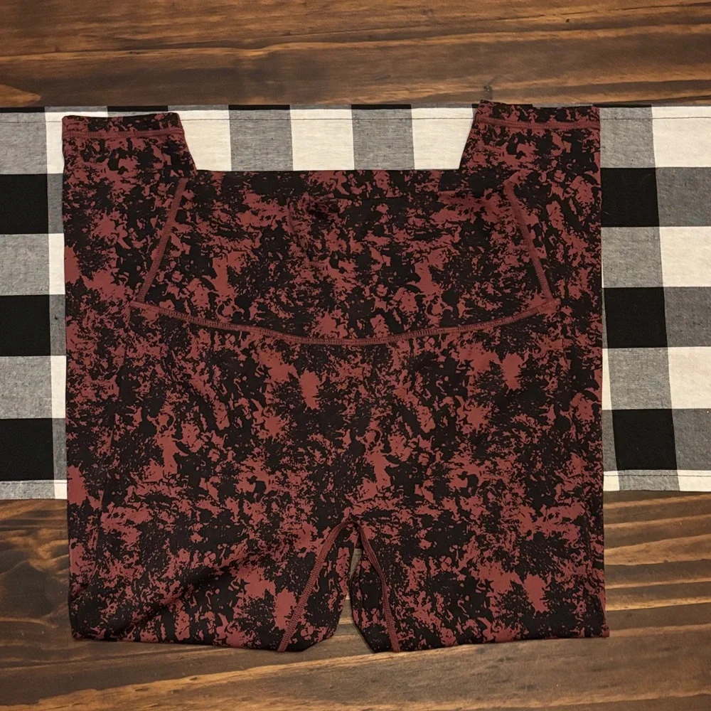 Born Primitive large rust and black leggings